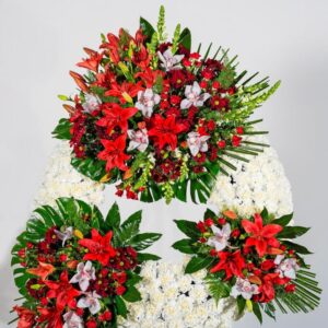 Corona de difuntos con claveles y cabezales de flor variada mod. CL4 - Envio Coronas Murcia